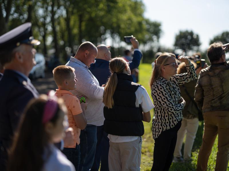 ../public/images/images/fotos/2023/Op Vleugels Der Vrijheid - 24 sept 2023 - 218.jpg